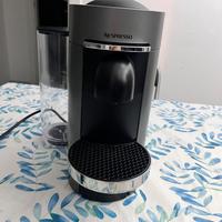 Macchinetta caffè Nespresso vertuo plus deluxe tit