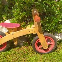 Bicicletta senza pedali