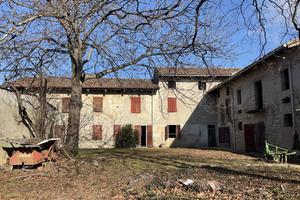 Casale da ristrutturare