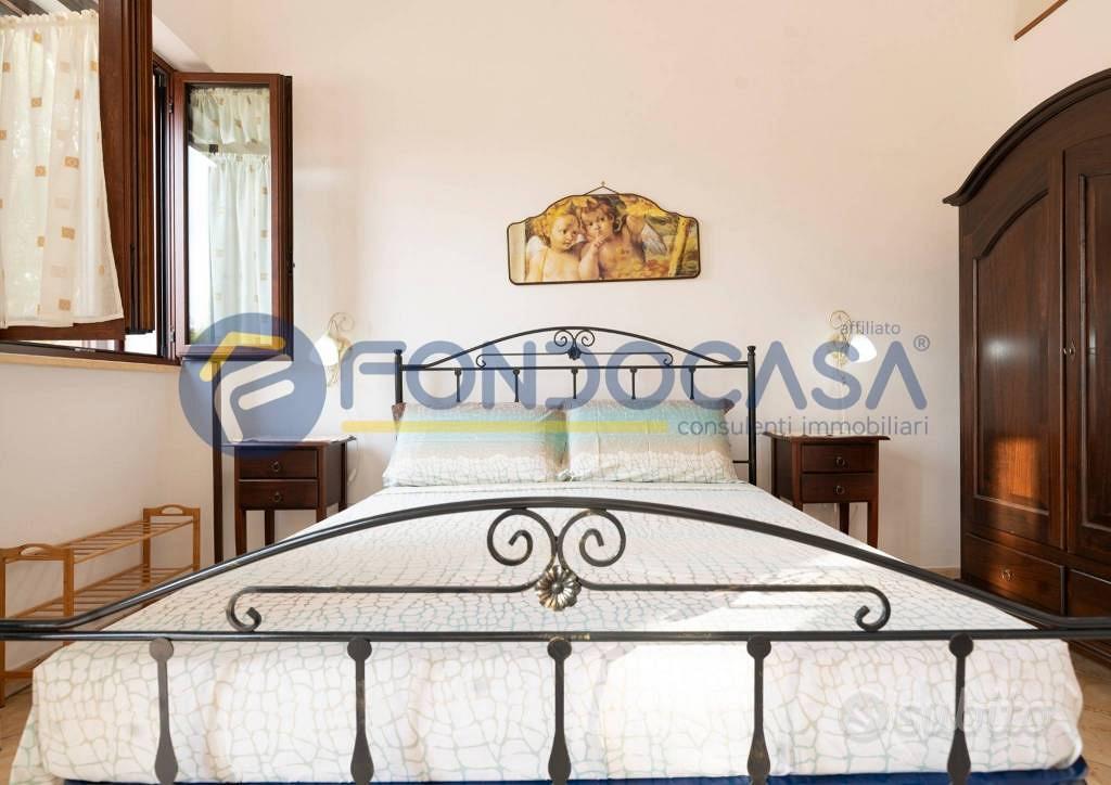 Rustico / Casale di 4600 m² con più di 5 locali e - Vista 5