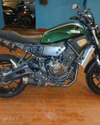 Yamaha XSR 700 - Full Ohlins