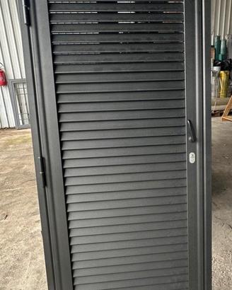 PERSIANA IN FERRO NERO MICACEO