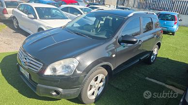 Nissan Qashqai 7 posti 2.0 16V 4WD Tekna 4x4