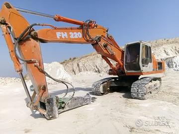 Escavatore cingolato Fiat Hitachi 220 (RICAMBI)