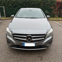 Mercedes-Benz A 180 cdi - NEOP. - 12 MESI DI GARAN