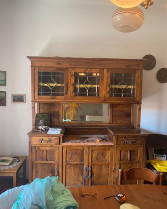 Credenza in Legno Lavorato