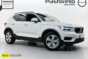 VOLVO XC40 (2017-->) - XC40 T3 Geartronic Momentum