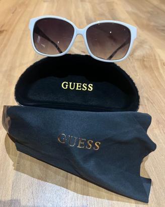 Guess GU7331