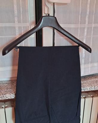 Pantalone uomo leggero blu scuro.