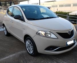 Lancia Ypsilon 1.2 69 CV 5 porte Silver