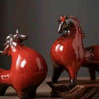 statuette cavalli stilizzati in ceramica set 2 pz 