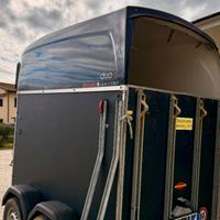Trailer 2 cavalli