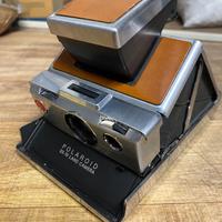 Polaroid sx 70 land camera