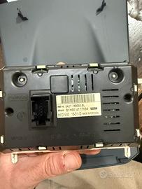 schermetto autoradio ford fiesta 2010