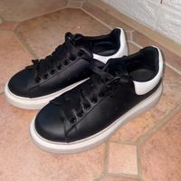Alexander McQueen Sneaker