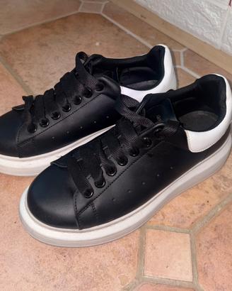 Alexander McQueen Sneaker