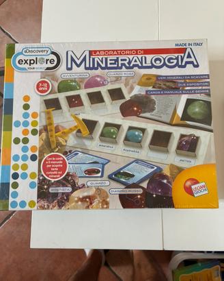 Laboratorio di mineralogia