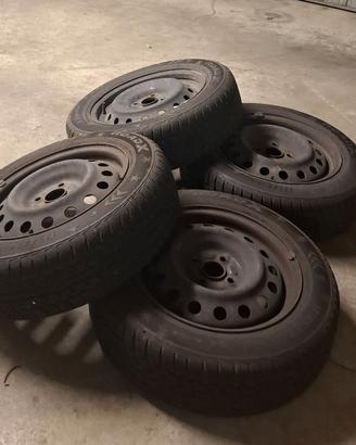 Cerchi + Gomme invernali Suzuki Ignis