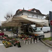 Tenda idraulica elettrica da furgone per mercati