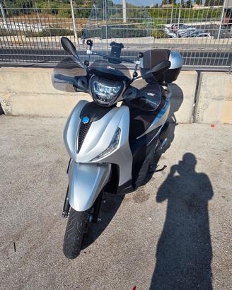 piaggio beverly 300 s hpe 