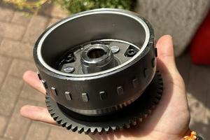 volano con magneti e ruota libera SWM sm125/ rs125