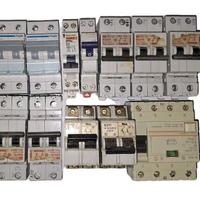 interruttori differenziali e magnetotermici.