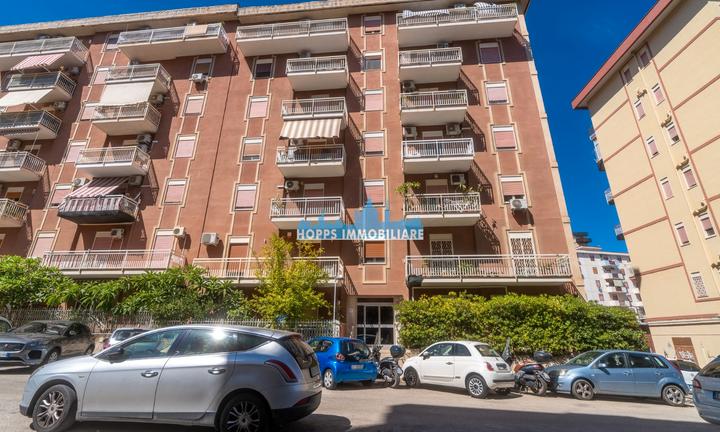 4 vani via delle pleiadi zona oreto