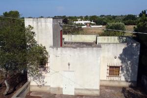Casolare rustico da ristrutturare