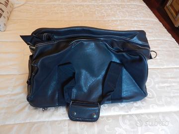 Borsa da viaggio in finta pelle con tracolla