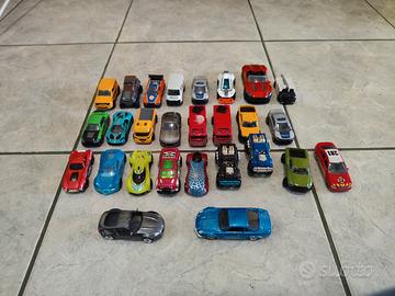 Lotto 27 macchinine giocattolo per bambini