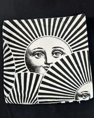 Fodera per cuscini ispirata Fornasetti
