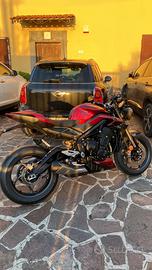 Triumph Street Triple RS