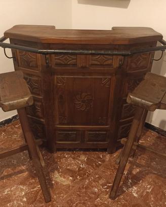 Angolo Bar vintage con sgabelli
