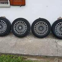 Cerchi con le gomme 195/65/15