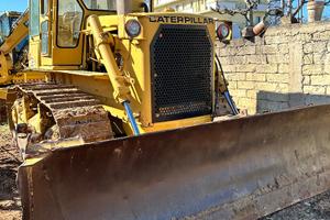 Caterpillar D6D VHP con lama e ripper