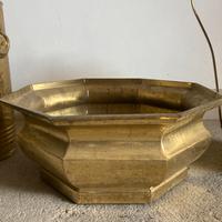 Sottovaso in ottone d’orato