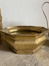 Sottovaso in ottone d’orato