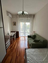 Camera singola in trilocale zona Affori/Bovisa