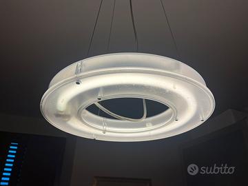 Lampada a sospensione circolare