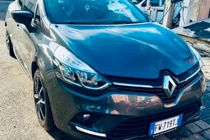 Renault Clio 0.9 TCe Moschino Intens-2019