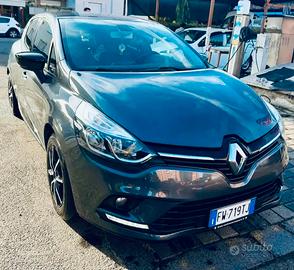 Renault Clio 0.9 TCe Moschino Intens-2019
