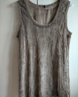 Canotta in tulle ricamato