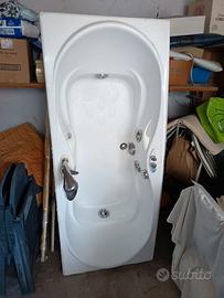 Vasca idromassaggio Jacuzzi