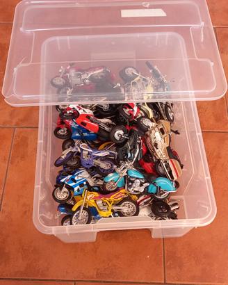 30 modellini di moto 