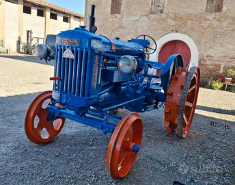 TRATTORE DA COLLEZIONE FORDSON MAJOR