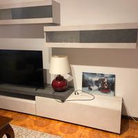 Mobile tv a parete per salotto