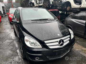 RICAMBI MERCEDES CLASSE B W245 2011 2000cc DIESEL