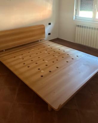 Letto matrimoniale