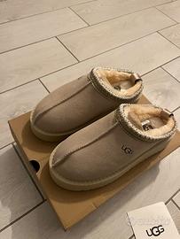 UGG Tazz – Mules beige chiaro con plateau