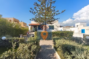 Triscina Villa Con Giardino A Breve Dist. Dal Mare